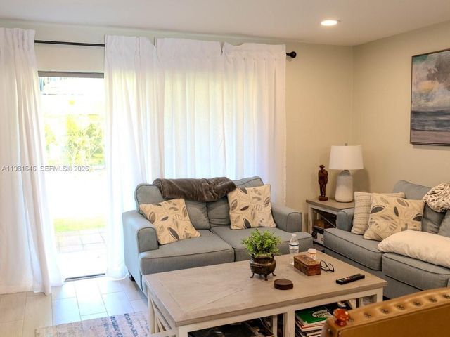 73 Deer Creek I 105, Deerfield Beach, FL 33442