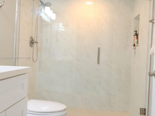 73 Deer Creek I 105, Deerfield Beach, FL 33442