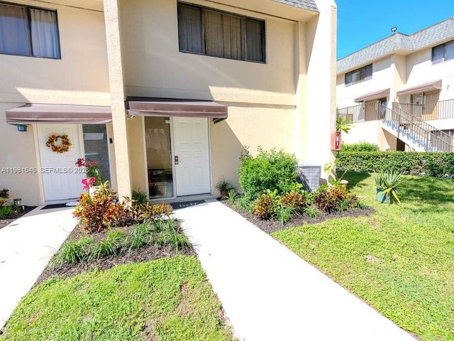 73 Deer Creek I 105, Deerfield Beach, FL 33442