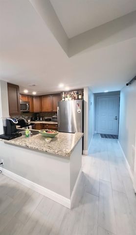 73 Deer Creek I 105, Deerfield Beach, FL 33442