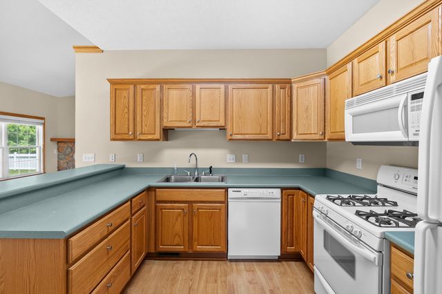 597 Winter Slope, Kalamazoo, MI 49009