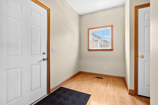 597 Winter Slope, Kalamazoo, MI 49009