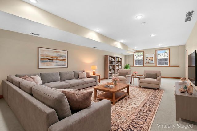 597 Winter Slope, Kalamazoo, MI 49009