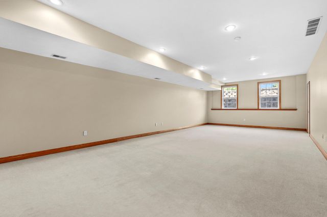 597 Winter Slope, Kalamazoo, MI 49009