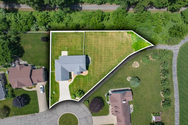597 Winter Slope, Kalamazoo, MI 49009