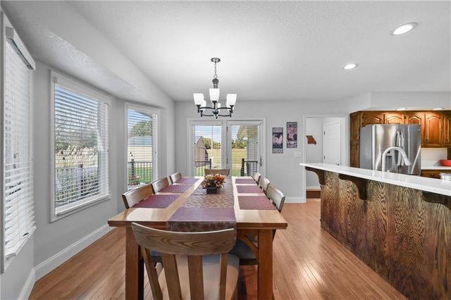 4165 Country Squire Road, Oak Grove, MO 64075