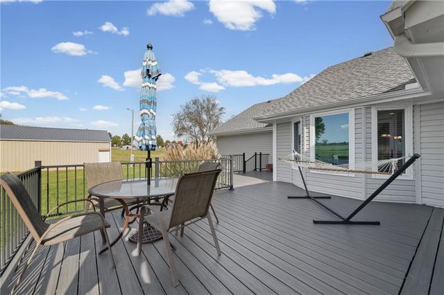 4165 Country Squire Road, Oak Grove, MO 64075