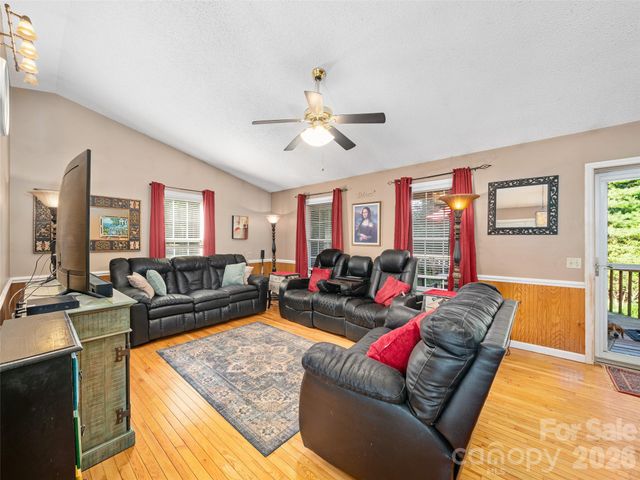 282 Sourwood Drive, Spruce Pine, NC 28777