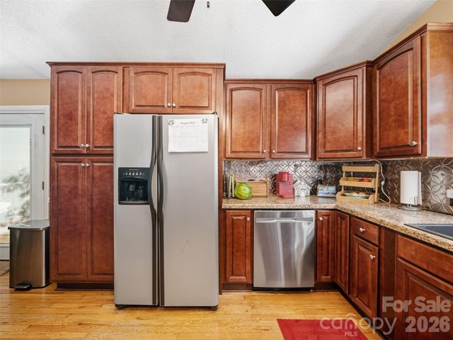 282 Sourwood Drive, Spruce Pine, NC 28777