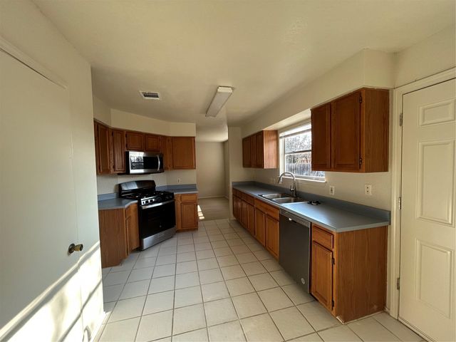 8411 Priest River DR, Round Rock, TX 78681