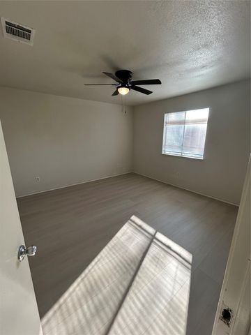 8411 Priest River DR, Round Rock, TX 78681