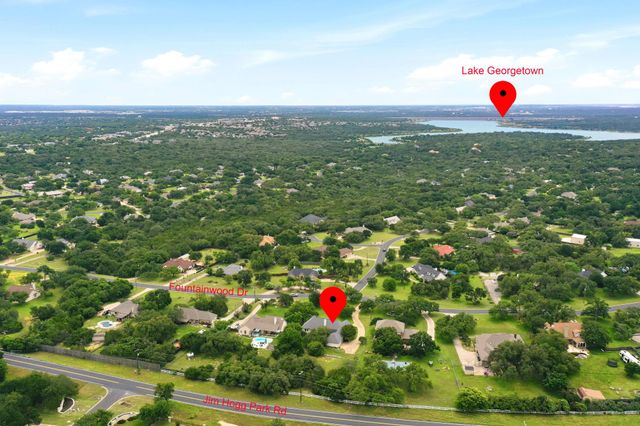 2000 Fountainwood DR, Georgetown, TX 78633