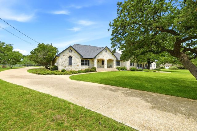 2000 Fountainwood DR, Georgetown, TX 78633