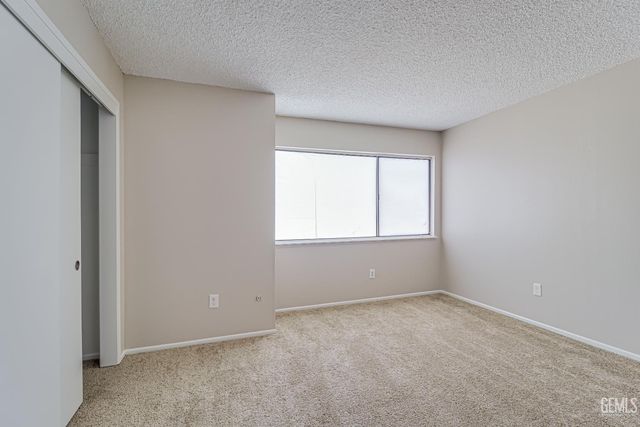 1317 Capricorn Court, Bakersfield, CA 93309