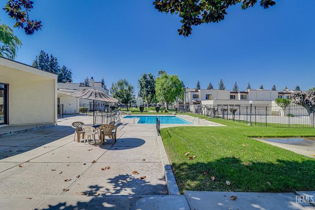 1317 Capricorn Court, Bakersfield, CA 93309