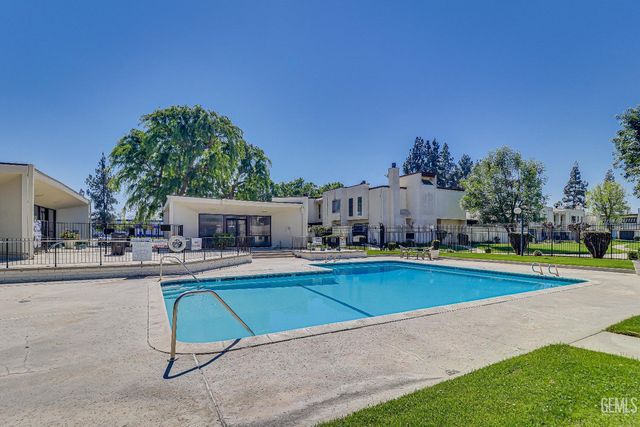 1317 Capricorn Court, Bakersfield, CA 93309