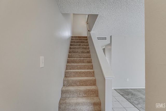 1317 Capricorn Court, Bakersfield, CA 93309