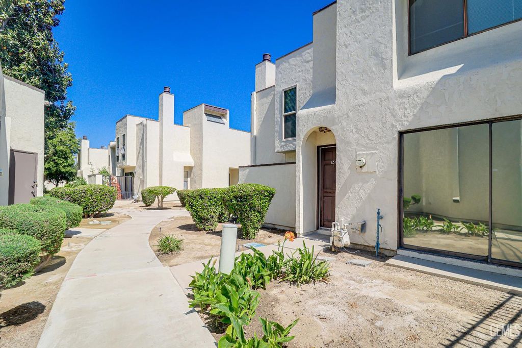 1317 Capricorn Court, Bakersfield, CA 93309