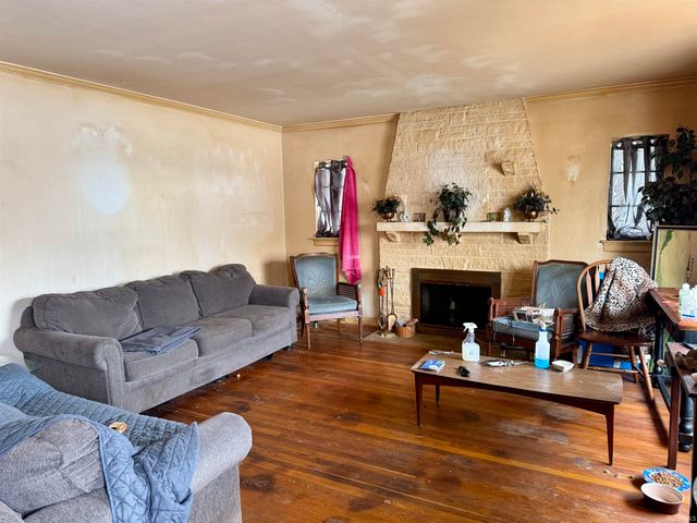 2051 John Street, Evansville, IN 47714