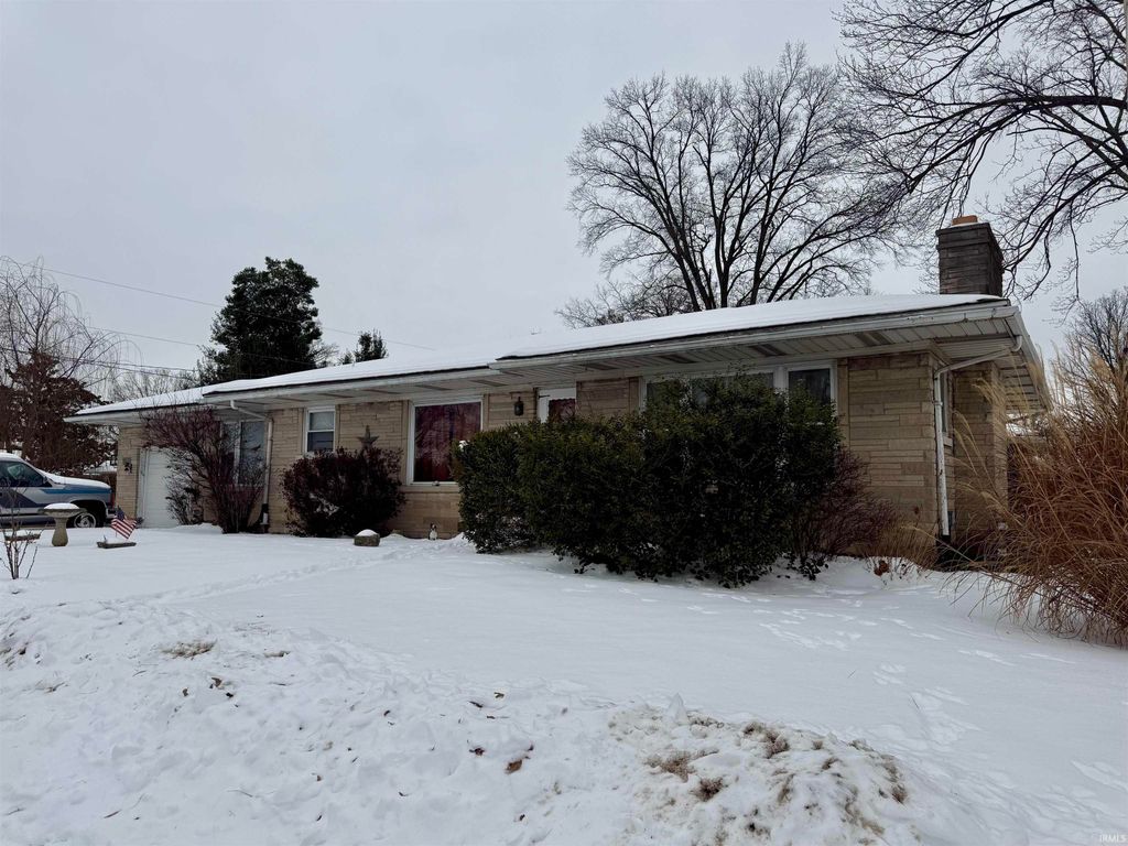 2051 John Street, Evansville, IN 47714