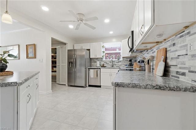 1607 Beaumont CT, Norfolk, VA 23503