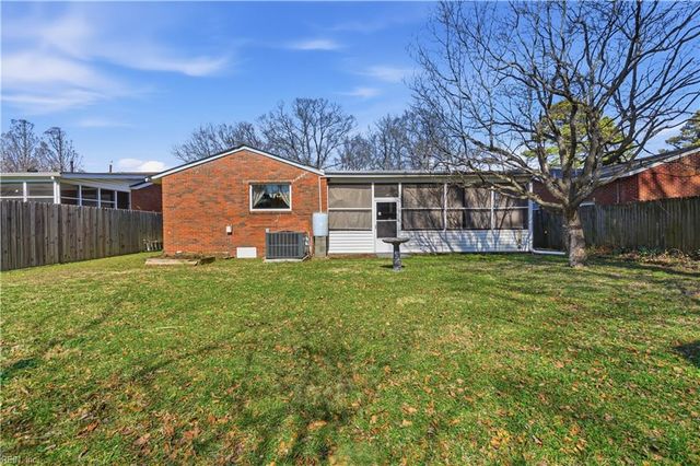 1607 Beaumont CT, Norfolk, VA 23503