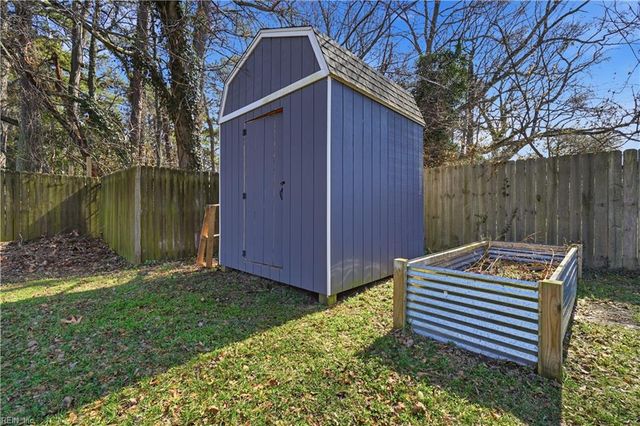 1607 Beaumont CT, Norfolk, VA 23503