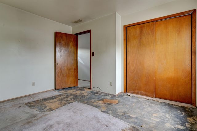 11 E Olmstead Avenue, Evansville, IN 47711