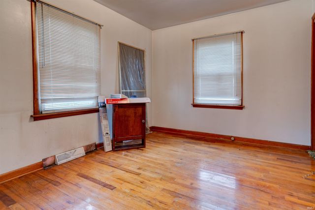 11 E Olmstead Avenue, Evansville, IN 47711