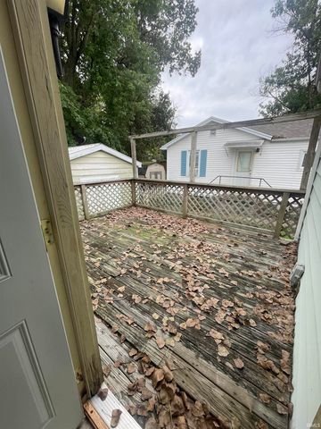 11 E Olmstead Avenue, Evansville, IN 47711