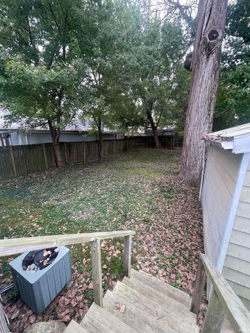 11 E Olmstead Avenue, Evansville, IN 47711