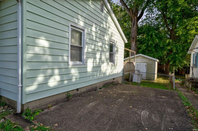11 E Olmstead Avenue, Evansville, IN 47711