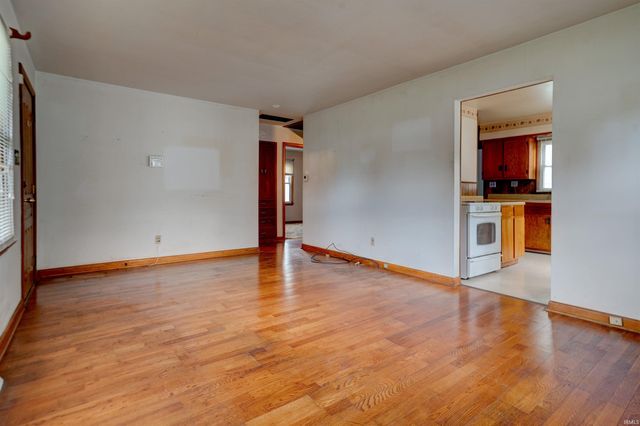 11 E Olmstead Avenue, Evansville, IN 47711