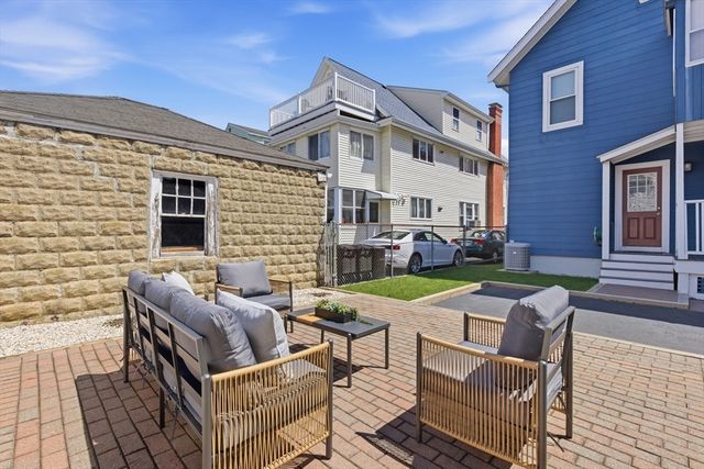 48-50 Amsden 50, Arlington, MA 02474