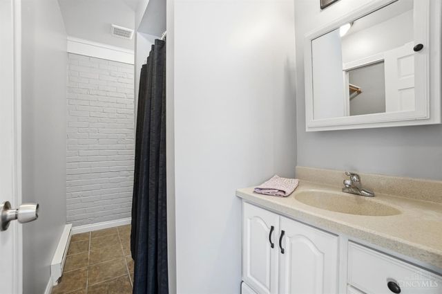 107 Etta Avenue, Harrison, OH 45030