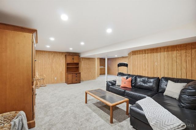 107 Etta Avenue, Harrison, OH 45030