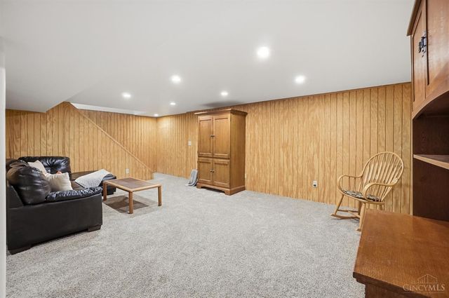 107 Etta Avenue, Harrison, OH 45030