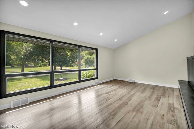 3705 Atherstone Road, Cleveland Heights, OH 44121