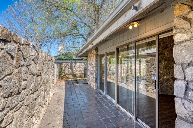 1504 Azure A, Horseshoe Bay, TX 78657