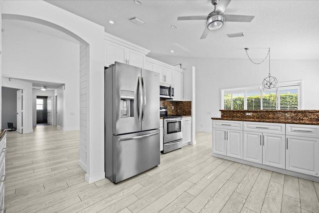 6070 Pitch Lane, Boynton Beach, FL 33437