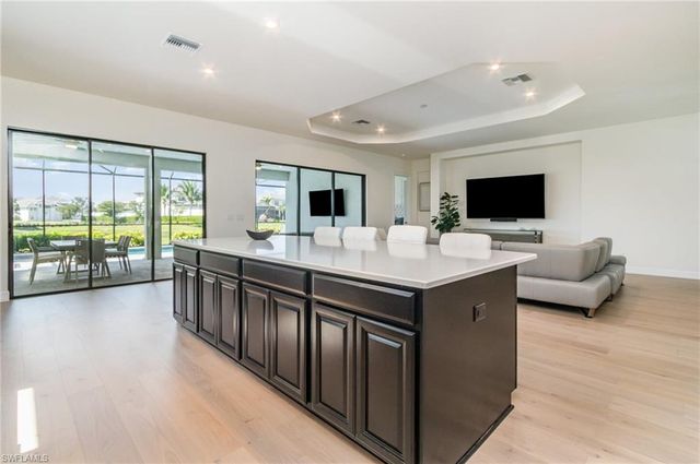 11110 Canal Grande DR, Fort Myers, FL 33913