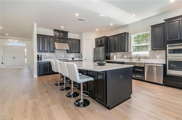 11110 Canal Grande DR, Fort Myers, FL 33913
