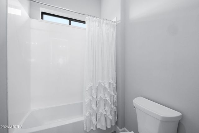 2537 E TURNBERRY Drive, Gilbert, AZ 85298