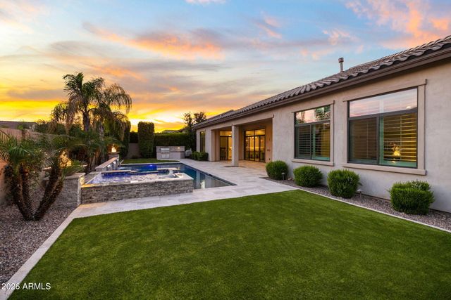 2537 E TURNBERRY Drive, Gilbert, AZ 85298