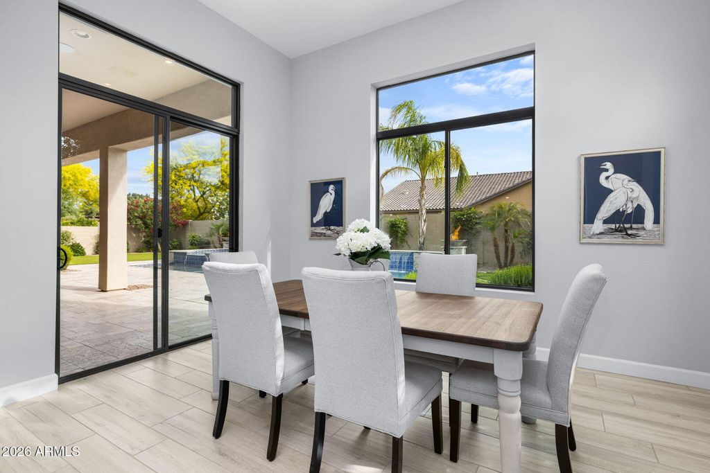 Image 23 of property listing at 2537 E TURNBERRY Drive, Gilbert, AZ 85298