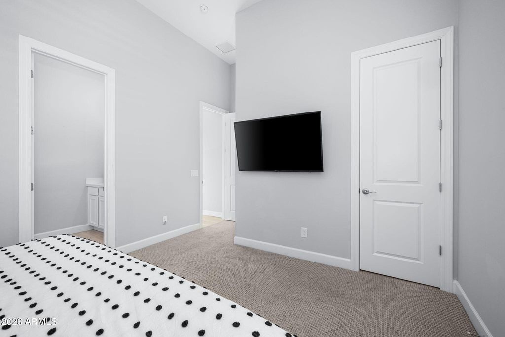 Image 34 of property listing at 2537 E TURNBERRY Drive, Gilbert, AZ 85298