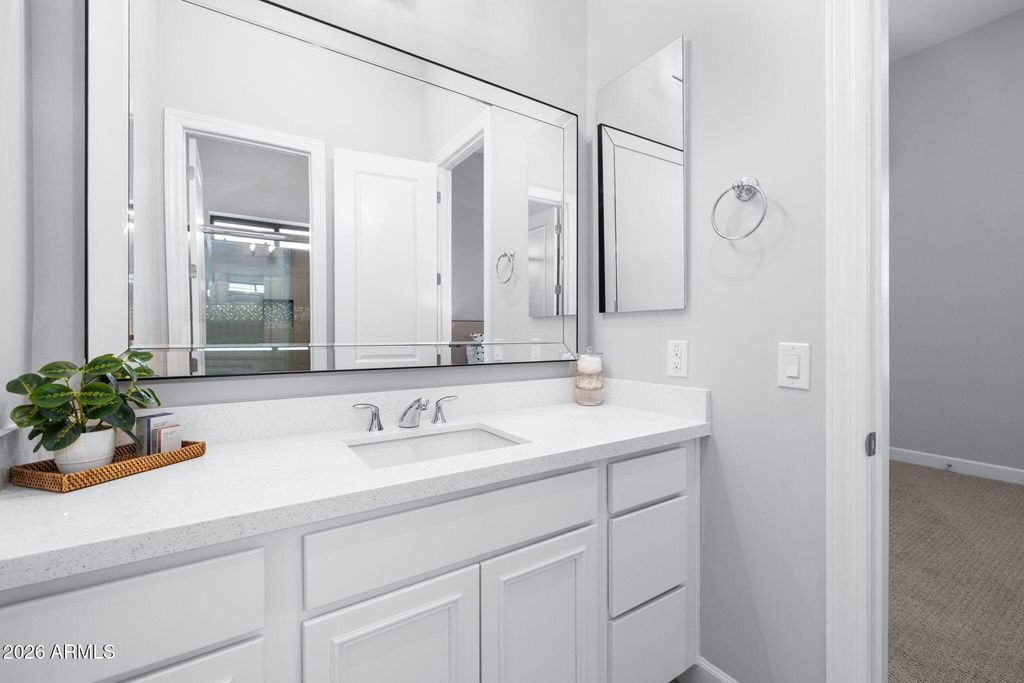 Image 36 of property listing at 2537 E TURNBERRY Drive, Gilbert, AZ 85298