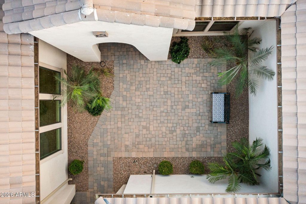 Image 56 of property listing at 2537 E TURNBERRY Drive, Gilbert, AZ 85298