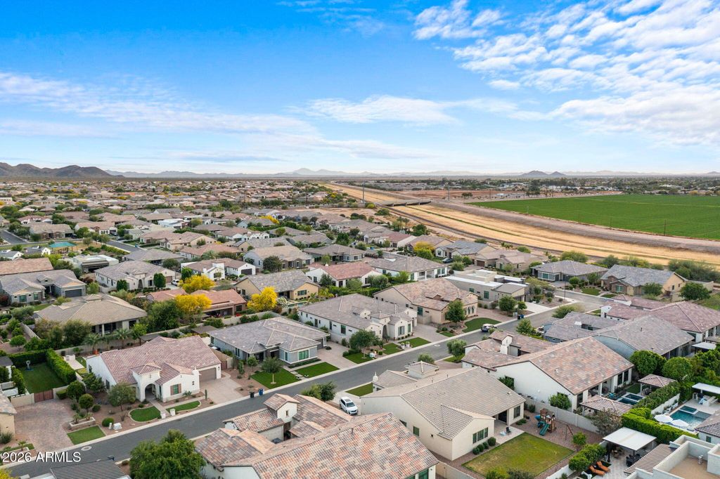 Image 58 of property listing at 2537 E TURNBERRY Drive, Gilbert, AZ 85298