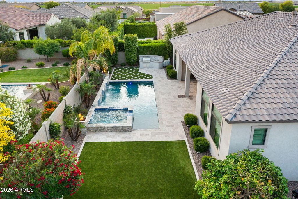 Image 60 of property listing at 2537 E TURNBERRY Drive, Gilbert, AZ 85298